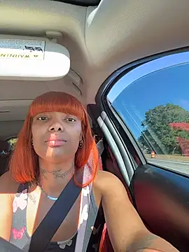 Snapshot of butterflybootyy chatting on October 20, 3:23 pm butterflybootyy online show from October 20, 3:23 pm