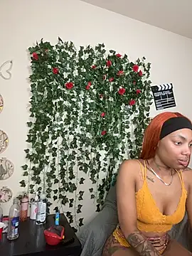 Snapshot of butterflybootyy chatting on November 30, 9:52 pm butterflybootyy online show from November 30, 9:52 pm