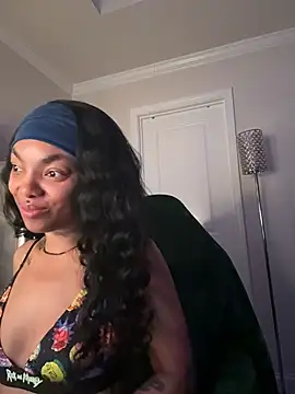 butterflybootyy online show from April 5, 7:38 am