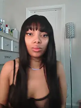 Snapshot of butterflybootyy chatting on June 12, 4:39 pm butterflybootyy online show from June 12, 4:39 pm