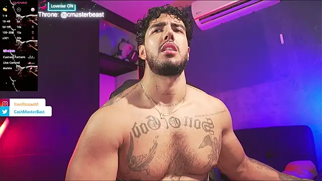 JACOB MARTINS online show from March 31, 9:04 pm