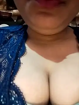 Snapshot of Sonukumari75 chatting on September 12, 6:08 pm Sonukumari75 online show from September 12, 6:08 pm