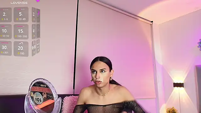 Chloe Cherry21 online show from January 24, 1:56 am