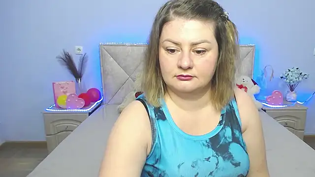 ZannaDreil online show from January 31, 6:47 pm