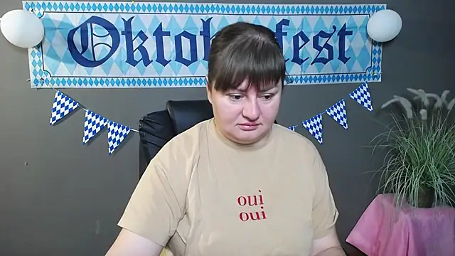 ZannaDreil online show from October 8, 6:16 pm