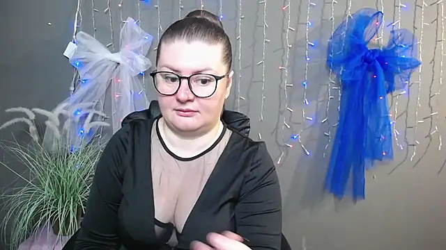 ZannaDreil online show from November 8, 7:12 pm