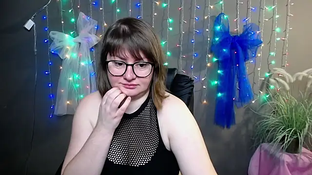 ZannaDreil online show from November 20, 7:02 pm