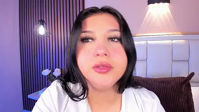 AvyMilton online show from April 15, 11:39 am