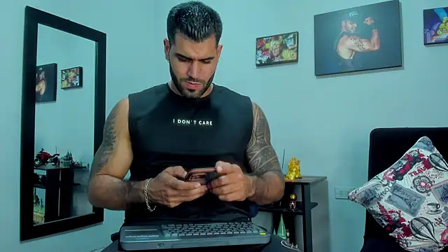 SamirHazard97 online show from December 3, 9:24 pm