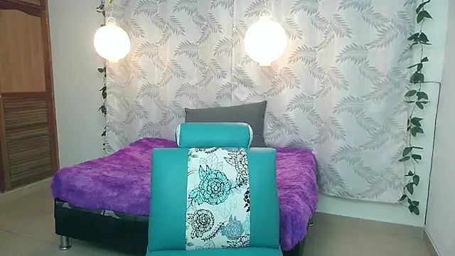 Mya paris online show from January 25, 5:07 am