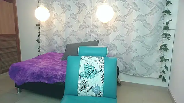 Mya paris online show from February 12, 7:23 am