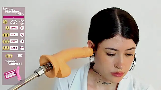 melody suarez online show from December 7, 1:58 am