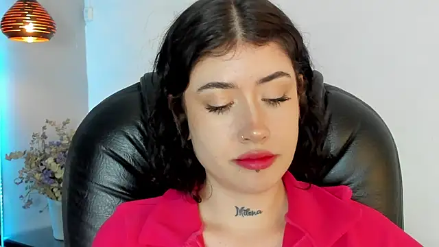 melody suarez online show from January 9, 10:41 pm