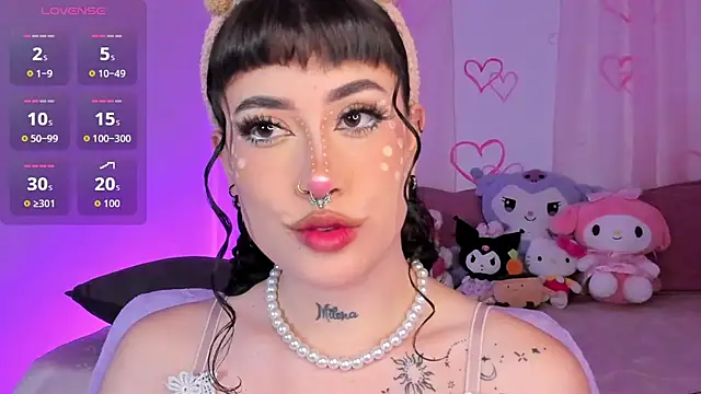 melody suarez online show from October 18, 11:16 pm