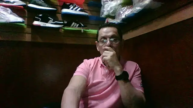 MarcusKelvin online show from November 8, 1:00 pm