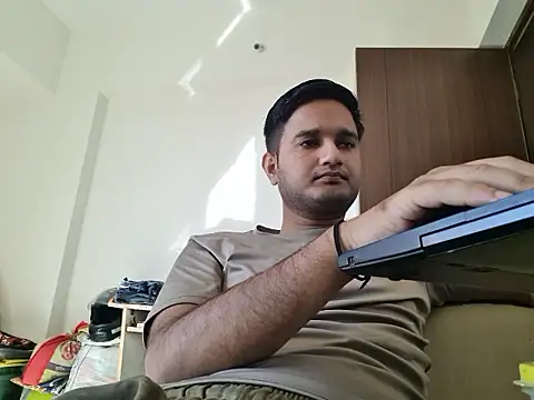 Jonrobinso online show from February 28, 4:13 am