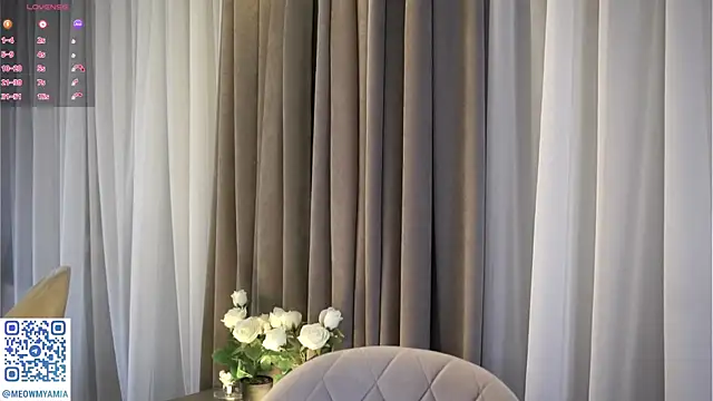Snapshot of EvelyynLopez chatting on December 14, 8:40 pm EvelyynLopez online show from December 14, 8:40 pm