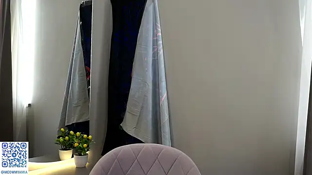 Snapshot of EvelyynLopez chatting on January 23, 6:39 am EvelyynLopez online show from January 23, 6:39 am