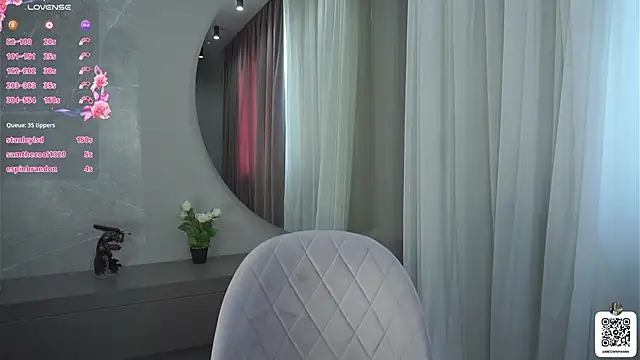 Snapshot of EvelyynLopez chatting on February 26, 9:53 am EvelyynLopez online show from February 26, 9:53 am