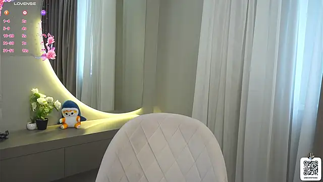 Snapshot of EvelyynLopez chatting on March 2, 10:14 am EvelyynLopez online show from March 2, 10:14 am