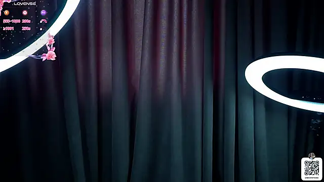 Snapshot of EvelyynLopez chatting on March 15, 9:52 am EvelyynLopez online show from March 15, 9:52 am