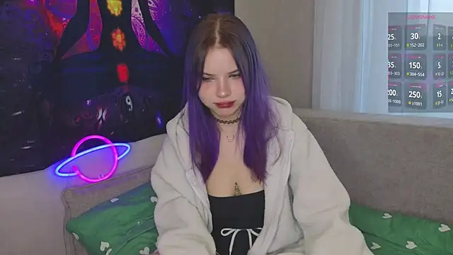 Snapshot of EvelyynLopez chatting on September 25, 4:05 am EvelyynLopez online show from September 25, 4:05 am