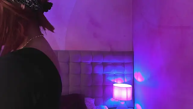 MelaniieRoux online show from March 6, 1:48 am