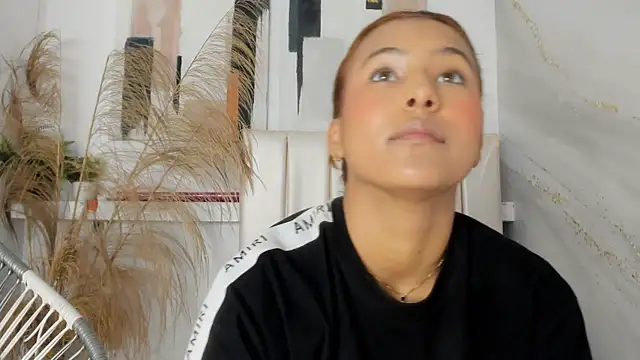 miranda villa online show from April 6, 12:17 pm