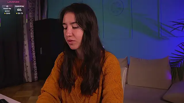 Belle Via online show from March 31, 3:45 pm