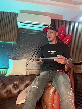 AaronCruz  online show from February 15, 4:42 am