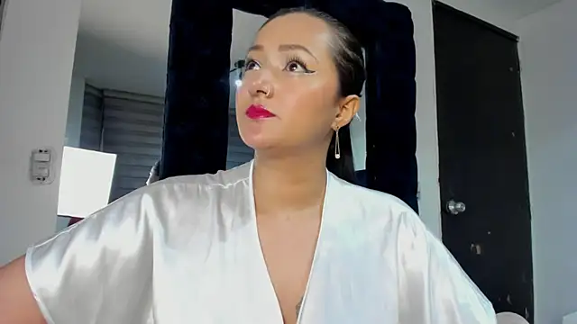  Cristal evans online show from February 9, 4:04 am