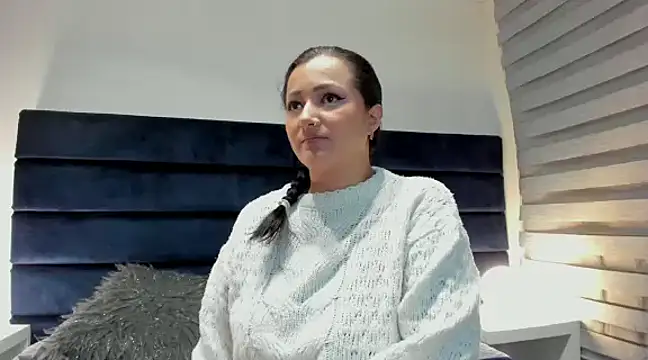  Cristal evans online show from February 18, 7:32 am