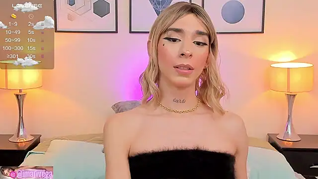 Snapshot of ariivega chatting on February 27, 10:37 am ariivega online show from February 27, 10:37 am
