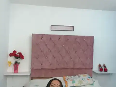 Leslylove26 online show from January 12, 3:28 am