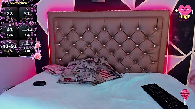 Snapshot of Max_lover1 chatting on January 24, 2:51 pm Max lover1 online show from January 24, 2:51 pm