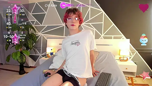 Snapshot of Max_lover1 chatting on February 19, 9:03 pm Max lover1 online show from February 19, 9:03 pm