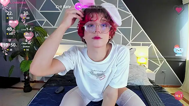 Snapshot of Max_lover1 chatting on March 8, 7:53 pm Max lover1 online show from March 8, 7:53 pm