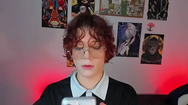 Snapshot of Max_lover1 chatting on September 29, 12:27 am Max lover1 online show from September 29, 12:27 am