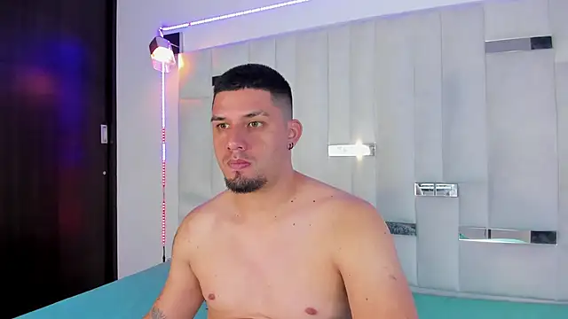 Jacoob19  online show from October 11, 8:51 pm