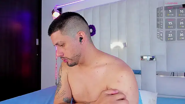 Jacoob19  online show from October 30, 3:19 am