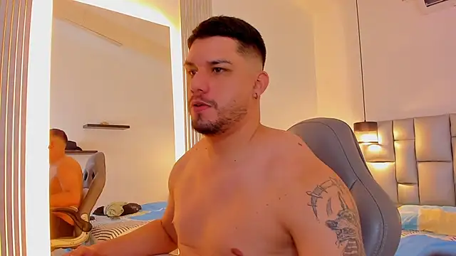 Jacoob19  online show from December 5, 5:16 am