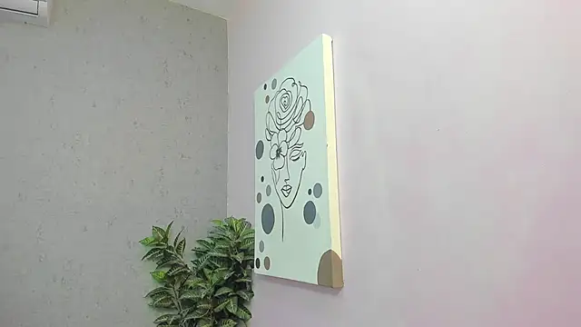 Tiffany mendez online show from April 4, 12:02 pm