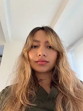 Snapshot of amanda-medrano1 chatting on June 9, 2:28 pm amanda-medrano1 online show from June 9, 2:28 pm