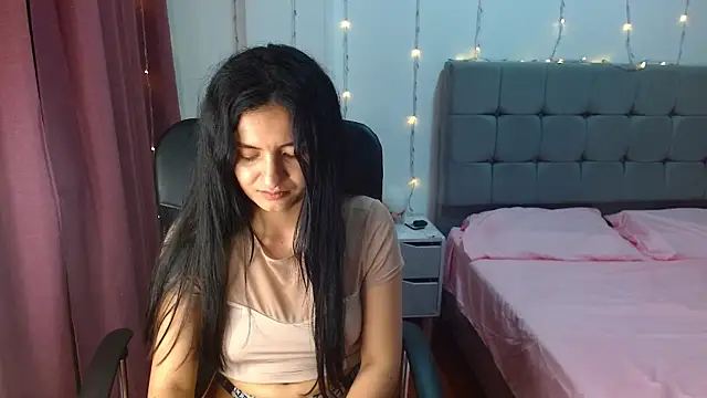 ChloeSanchezx online show from January 11, 12:12 am