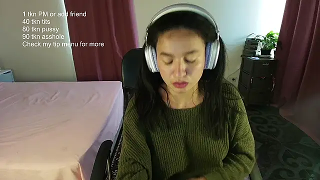 ChloeSanchezx online show from February 15, 10:06 pm