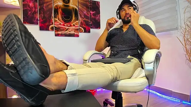 alessandro wye online show from February 28, 11:47 am