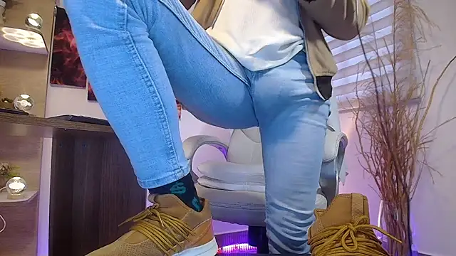 alessandro wye online show from March 13, 12:35 pm