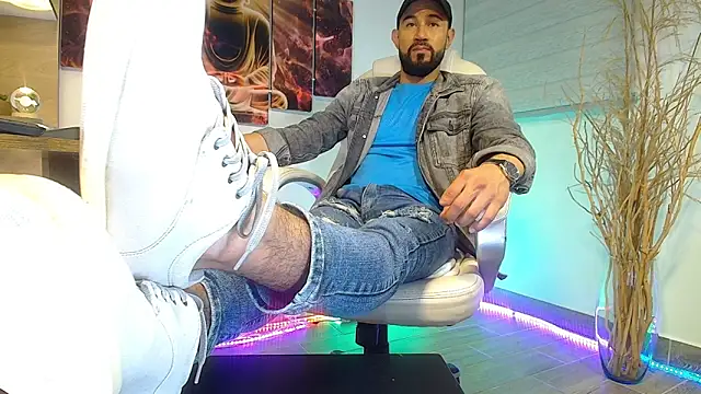 alessandro wye online show from March 19, 9:28 am