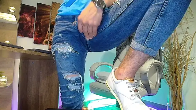 alessandro wye online show from March 19, 3:40 pm