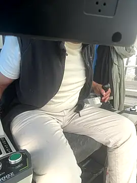 zilzop online show from December 2, 11:48 am